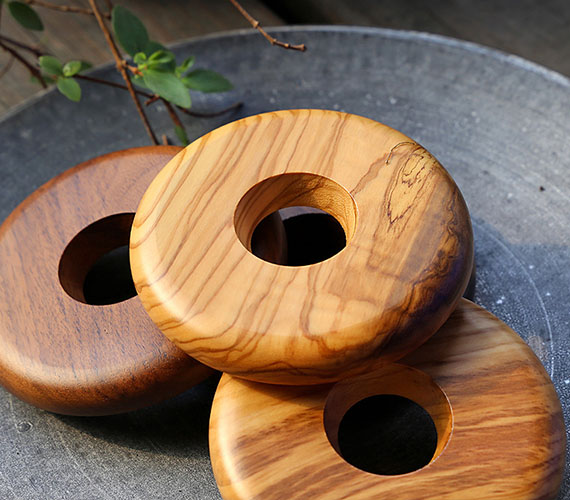 ahtia,athia wood filter stand